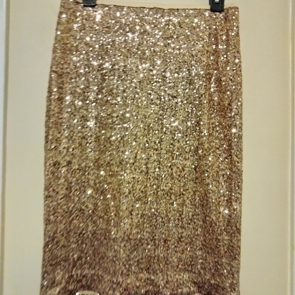 Metrostyle Shimmering Gold Sequin Pencil Skirt